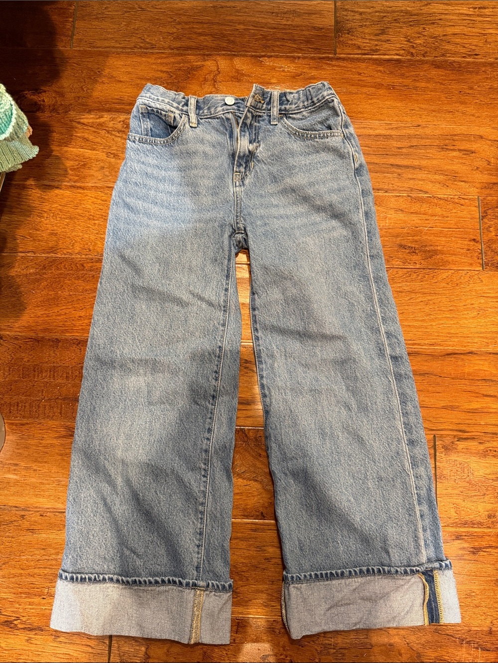 Old Navy Light Wash High Rise Baggy Wide Leg Jeans - Cuffed Hem